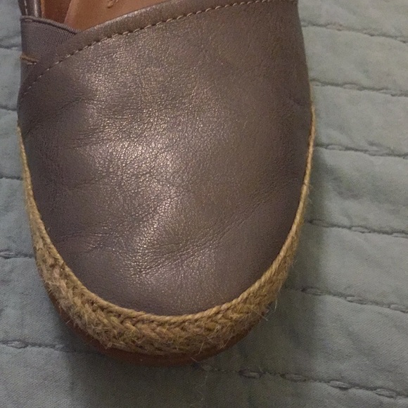 Pewter Clark’s flats - Picture 4 of 5